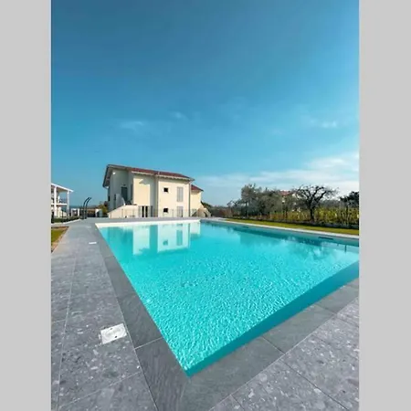 Lejlighed Newly Built Luxury Lake-view